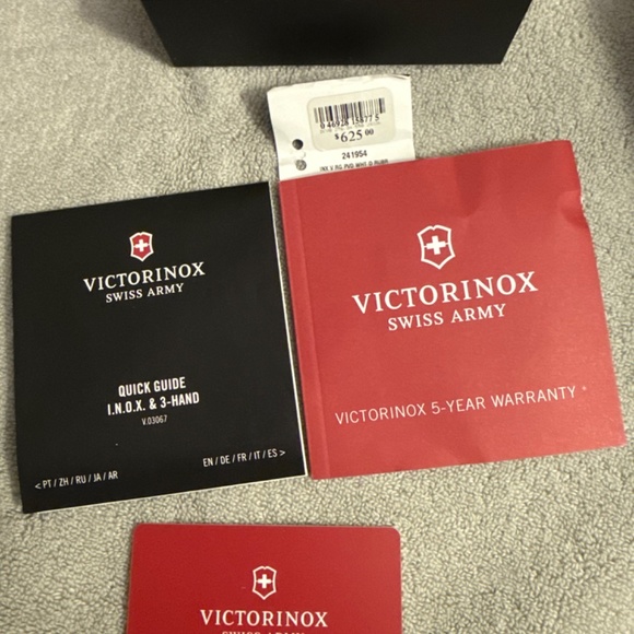 Victorinox Swiss Army Women's Watch 241921 INOX White Dial QuartznRubber Band - Picture 2 of 2